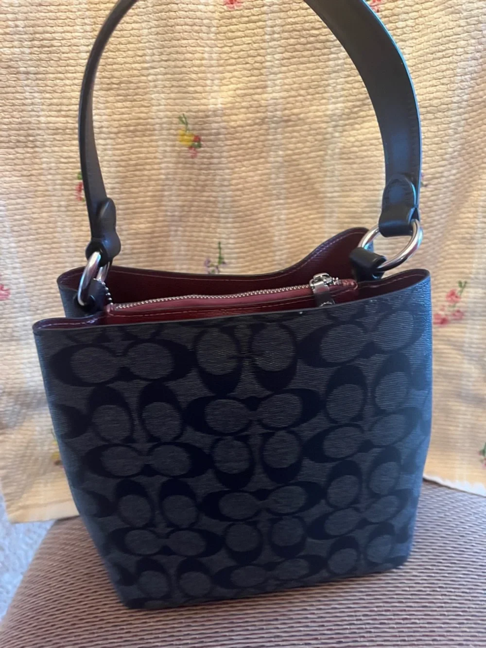 Coach Black Signature Canvas Bucket Shoulder Bag - Picture 4 of 12